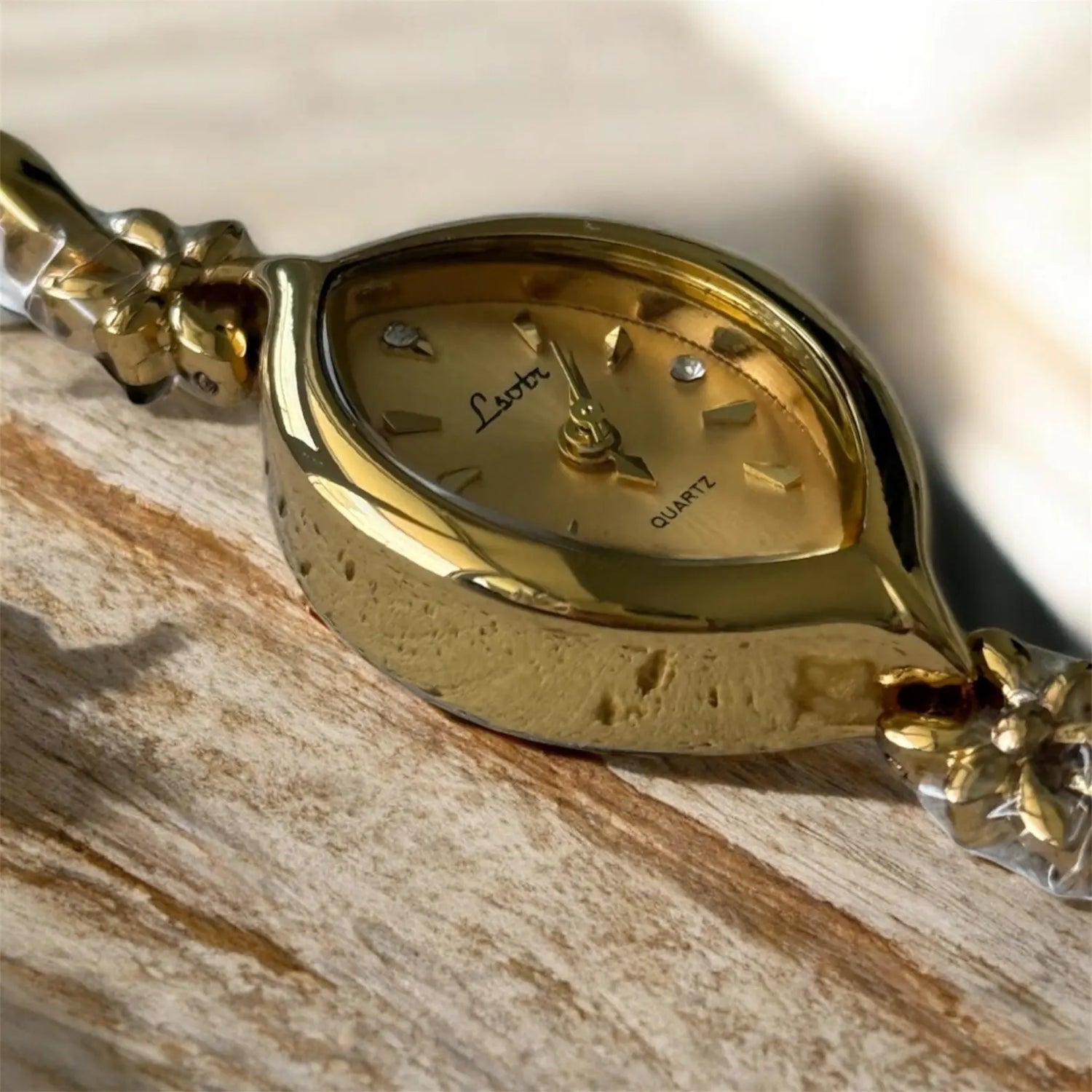 THE MARQUISE TEARDROP WATCH